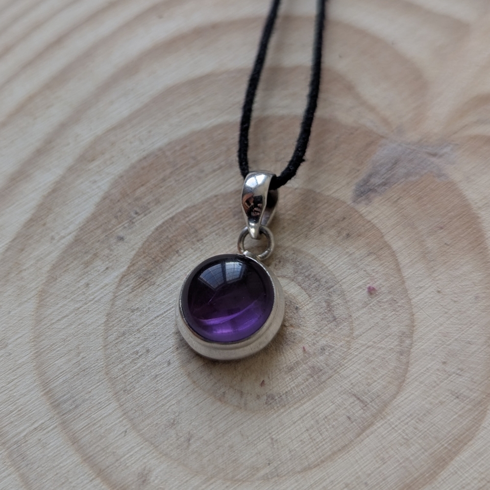 Gorgeous natural amethyst sterling silver 925 pendant